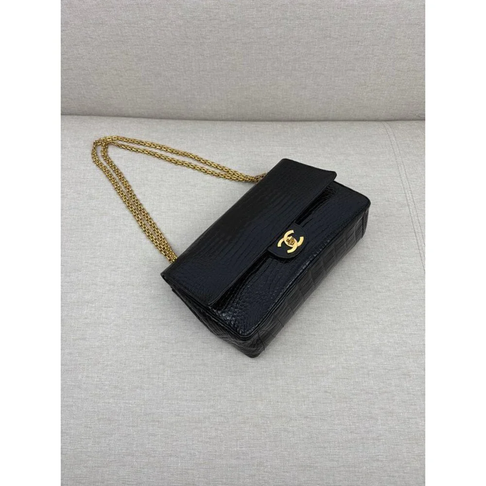 CHANEL Black Crocodile Classic Flap Medium GHW